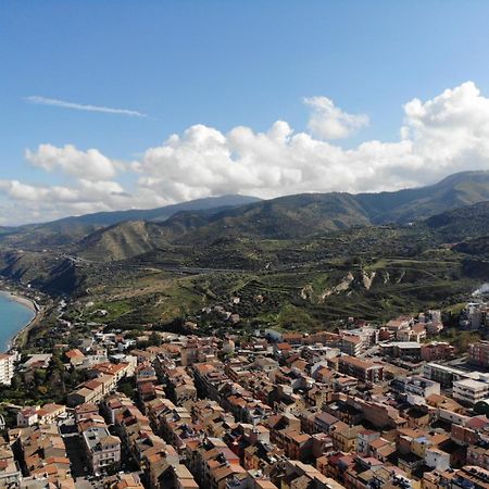 Case Vacanza Le Casette Santo Stefano di Camastra Exteriör bild