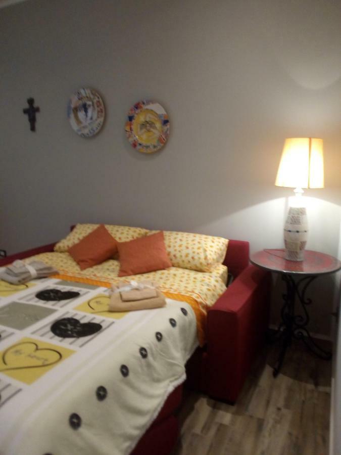 Case Vacanza Le Casette Santo Stefano di Camastra Exteriör bild