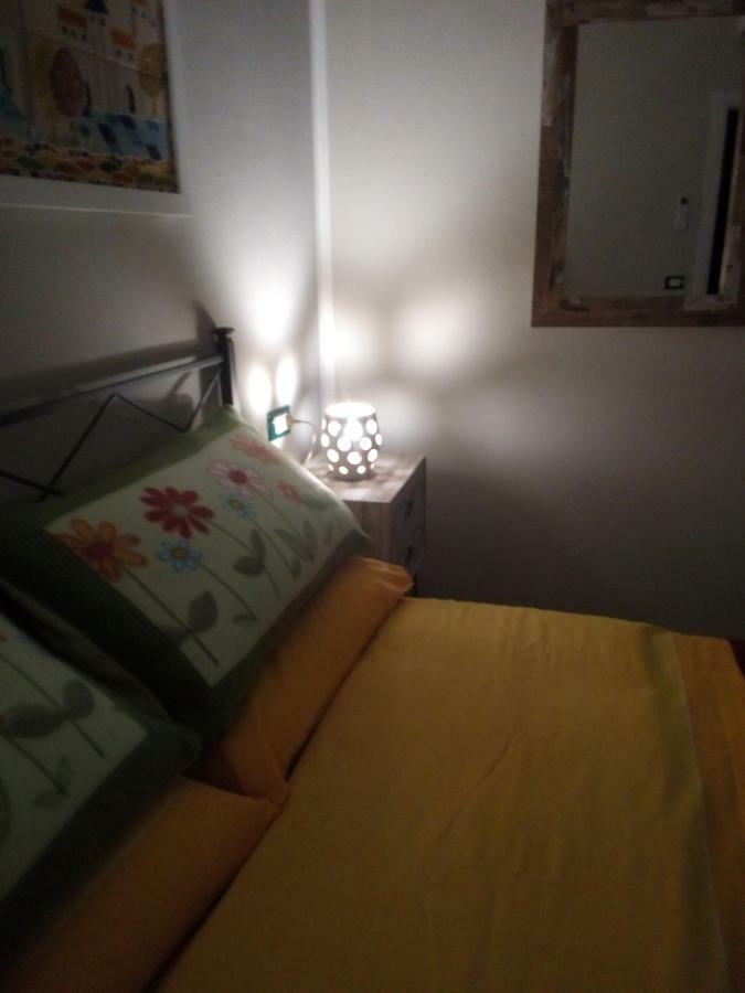 Case Vacanza Le Casette Santo Stefano di Camastra Exteriör bild