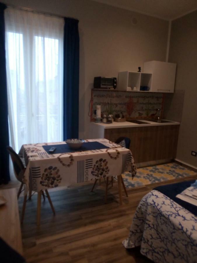 Case Vacanza Le Casette Santo Stefano di Camastra Exteriör bild