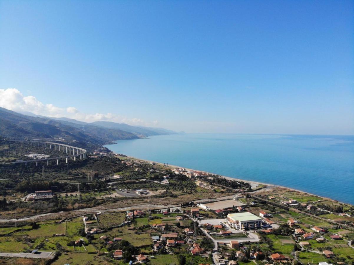 Case Vacanza Le Casette Santo Stefano di Camastra Exteriör bild